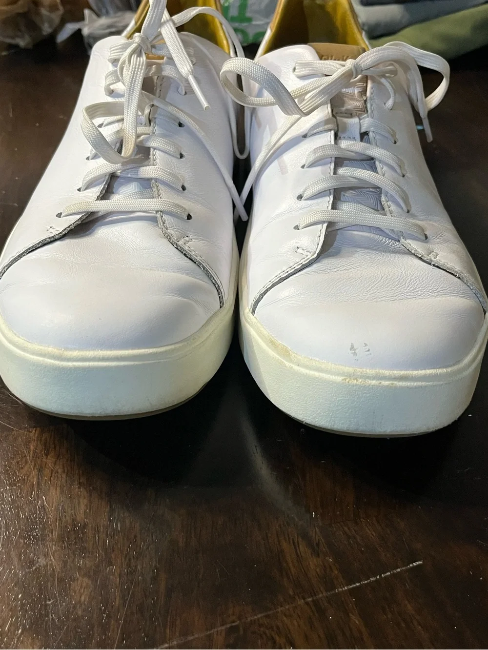 Olukai Lae'Ahi Li'Ili White Leather Sneakers, Sz 10.5
